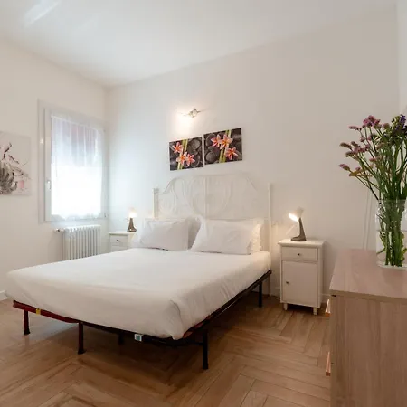 Apartment Gold Ferrara