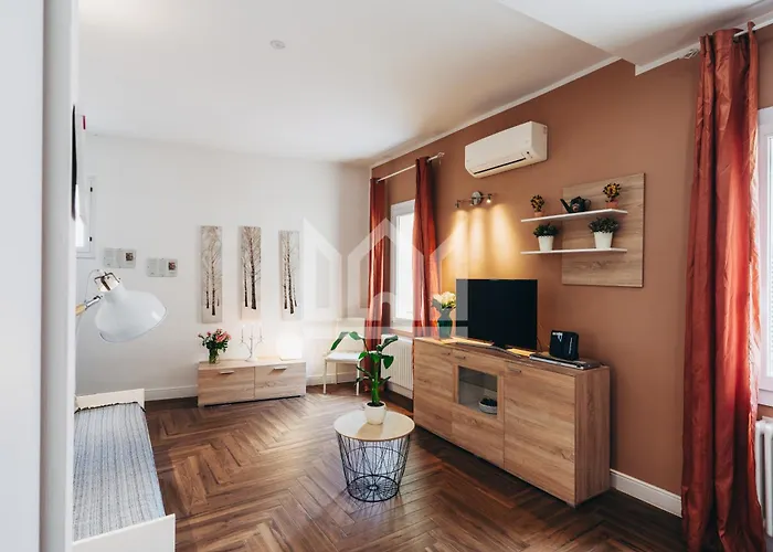 Apartment Gold Ferrara