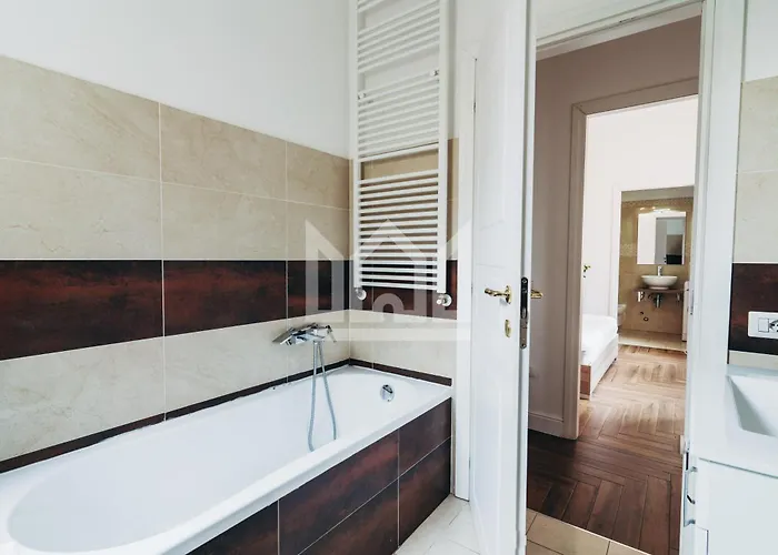 Gold Apartment Ferrara